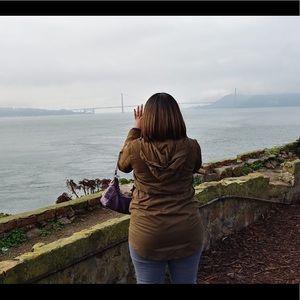 Meet your Posher, Tera